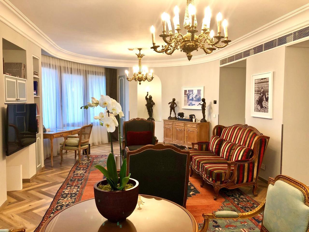 Le Bristol Hotel Beirut Exterior photo
