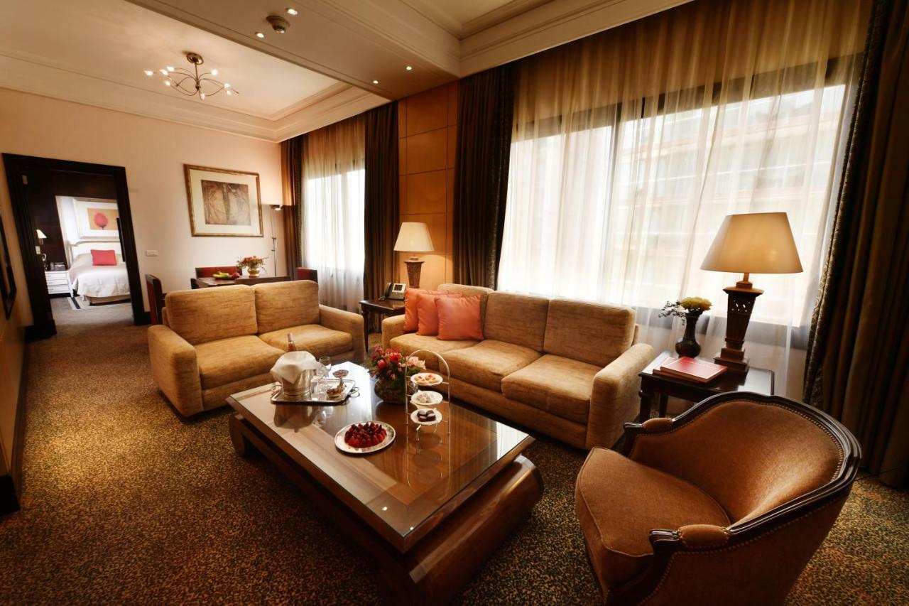 Le Bristol Hotel Beirut Exterior photo