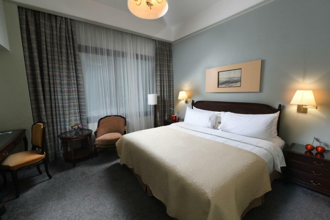 Le Bristol Hotel Beirut Room photo